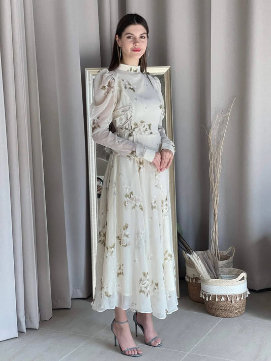 Bloom in Off White-Victoria-000-1