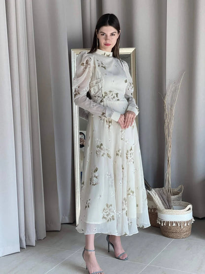 Bloom in Off White-Victoria-000-1